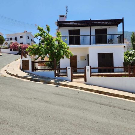 Seaclusion Vacation Villa Pomos Exterior foto