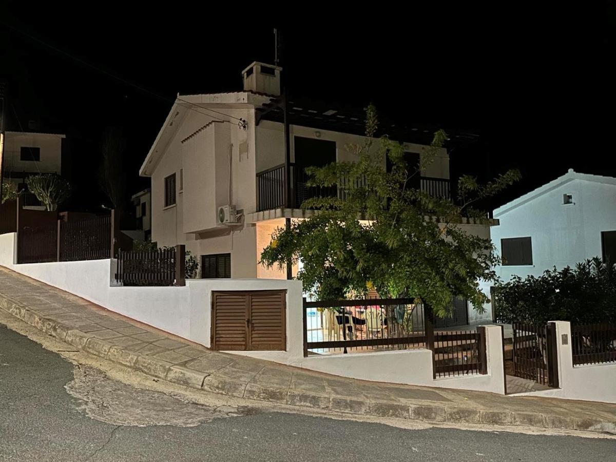 Seaclusion Vacation Villa Pomos Exterior foto